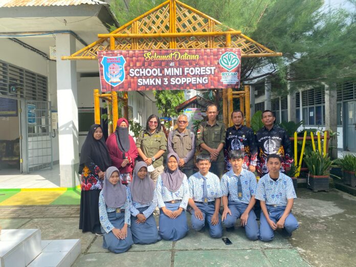 Serpihan Cinta di School Mini Forest SMKN 3 Soppeng