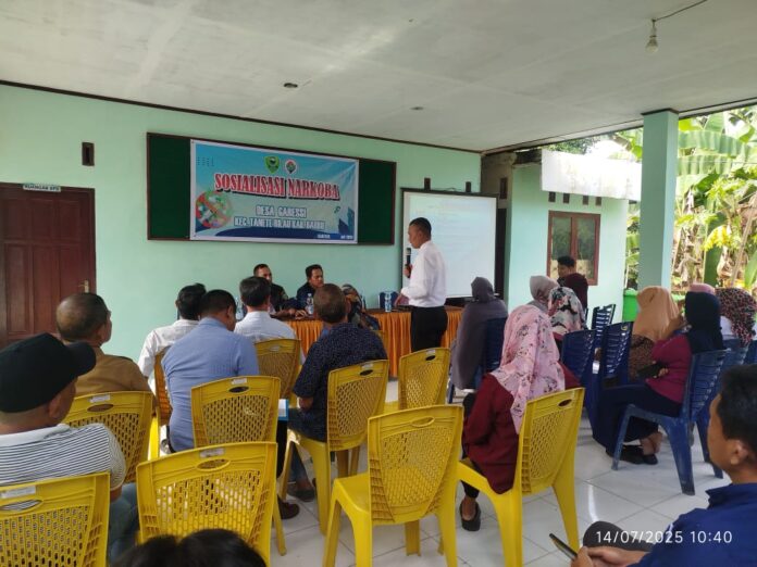 Plt Kasat Narkoba Iptu Adi Wijaya Ajak Warga Garessi Perangi Narkoba (Doc. Humas Polres Barru)