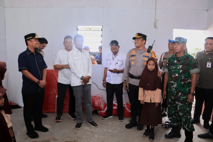 Kapolres Barru Hadiri Peresmian Bedah Rumah oleh Gubernur Sulsel (Doc. Humas Polres Barru)