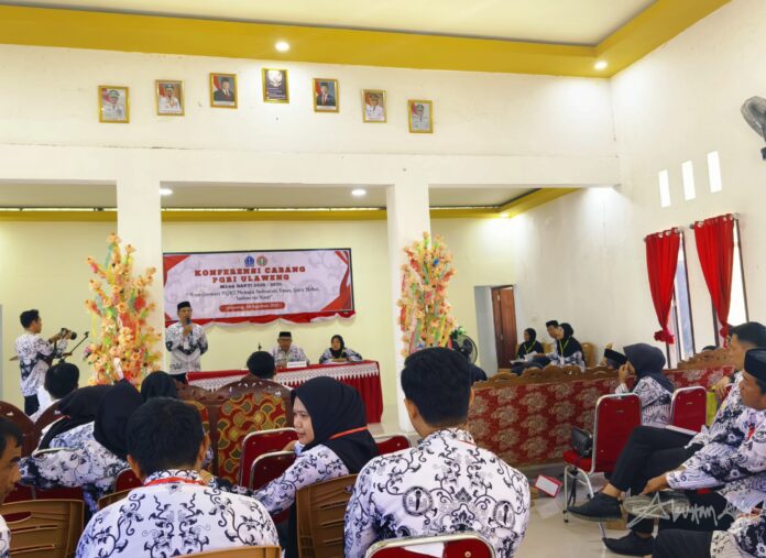 Konferensi Cabang PGRI Kecamatan Ulaweng di Gedung Guru Ulaweng, Sabtu (30/8/2025).