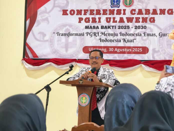 Ketua PGRI Kabupaten Bone, Muhammad Rusdi