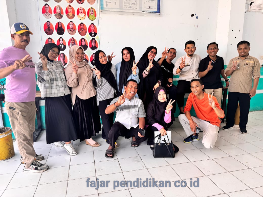 "Makanannya enak, kenyang, dan variannya seperti makanan di warung. Uang jajan bisa saya tabung untuk kebutuhan sekolah!"