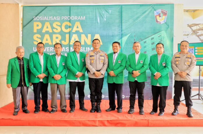 Prof. Mursalim juga menyebut Kapolres Barru sebagai calon doktor dari UMI. Menurutnya, AKBP Ananda Fauzi Harahap sudah layak menyandang gelar Doktor Candidate (Dr. Cand).