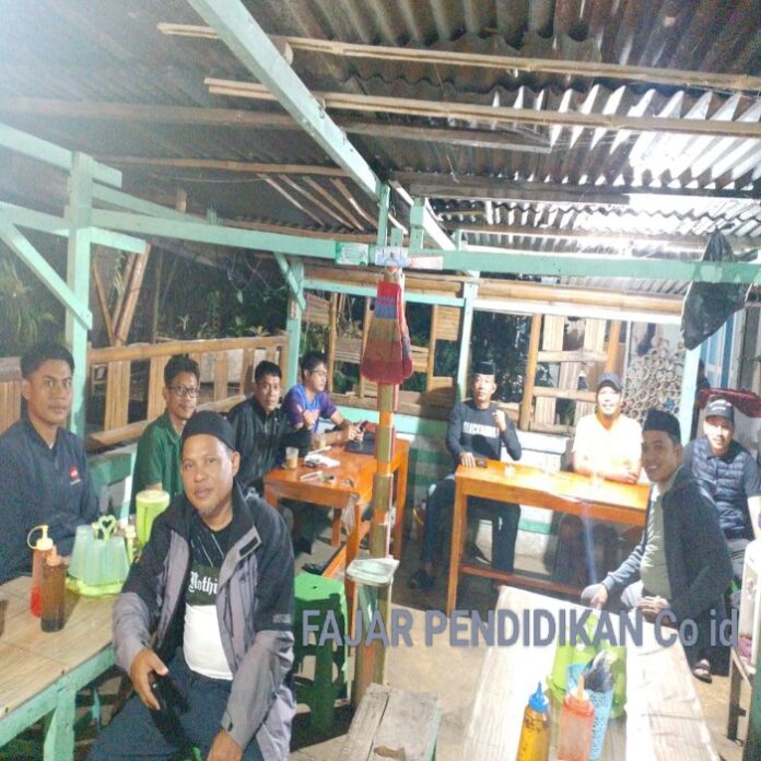 Jelang bentrok sengit Libureng FC vs Mattirowalie FC, panitia menggelar rapat pemantapan untuk memastikan laga final berjalan meriah, aman, dan sukses.