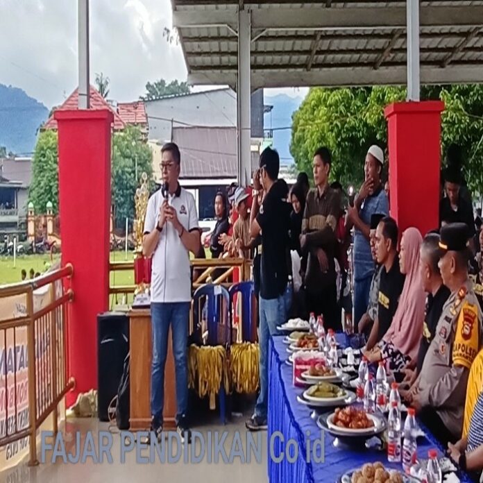 Wakil Bupati Barru, Dr. Ir. Abustan A. Bintang, M.Si., memberikan apresiasi tinggi kepada panitia pelaksana atas terselenggaranya turnamen yang berjalan sukses dan penuh sportivitas.