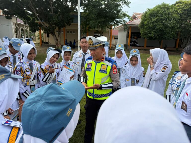Polres Bone Gelar Police Go To School