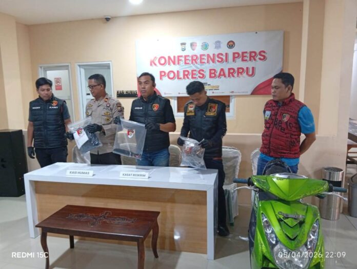 (Foto: fajarpendidikan.co.id) Curanmor Masjid Agung Barru Diciduk Polisi