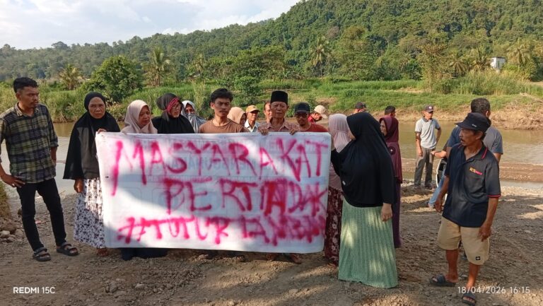 Heboh di Barru! Warga Tolak Tambang Berizin, Suarakan Protes
